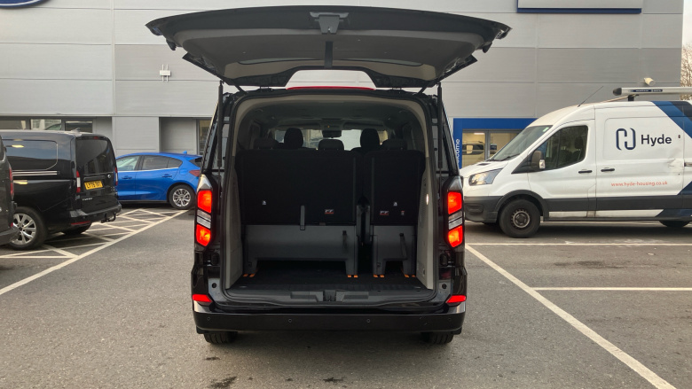 Ford Tourneo Custom 320 L1 Diesel Fwd 2.0 EcoBlue 136ps H1 Titanium 8 seater